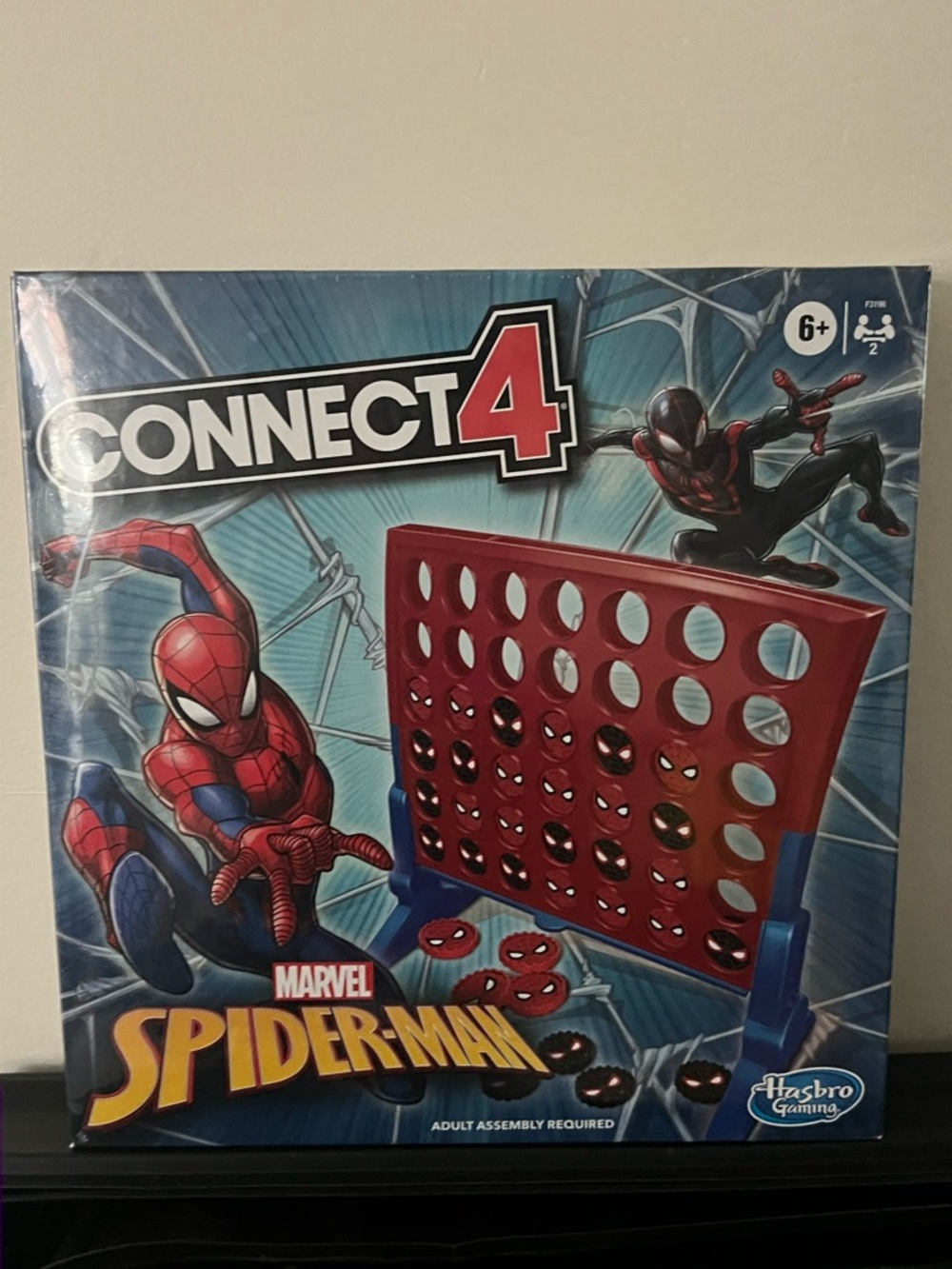 Connect 4 Marvel Spider-Man Board Game - Red and Blue